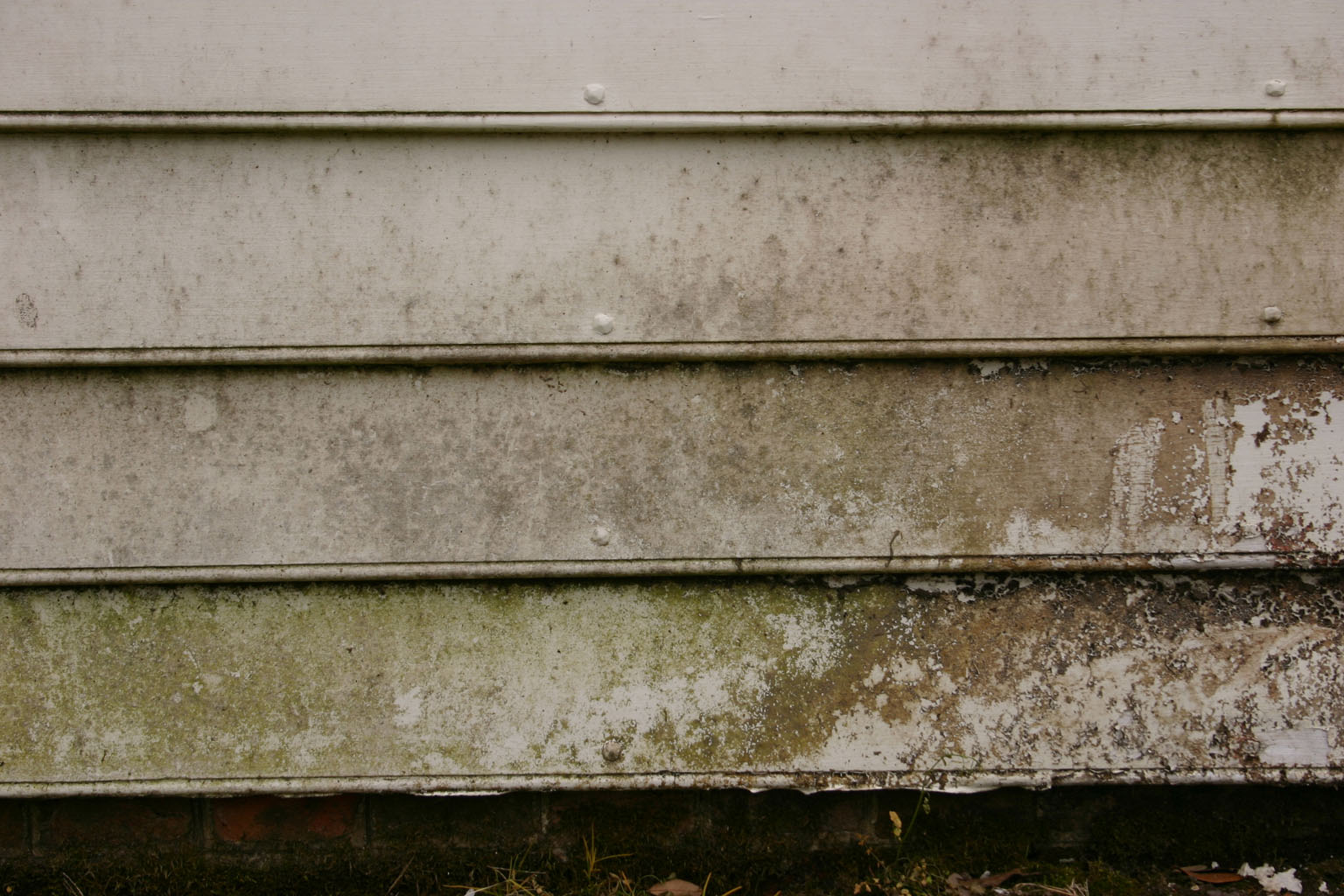 siding_grimy